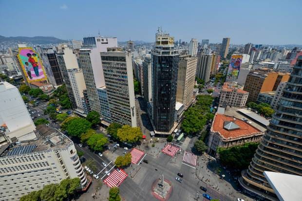 Primeira capital planejada do Brasil, Belo Horizonte mescla modernidade e tradição